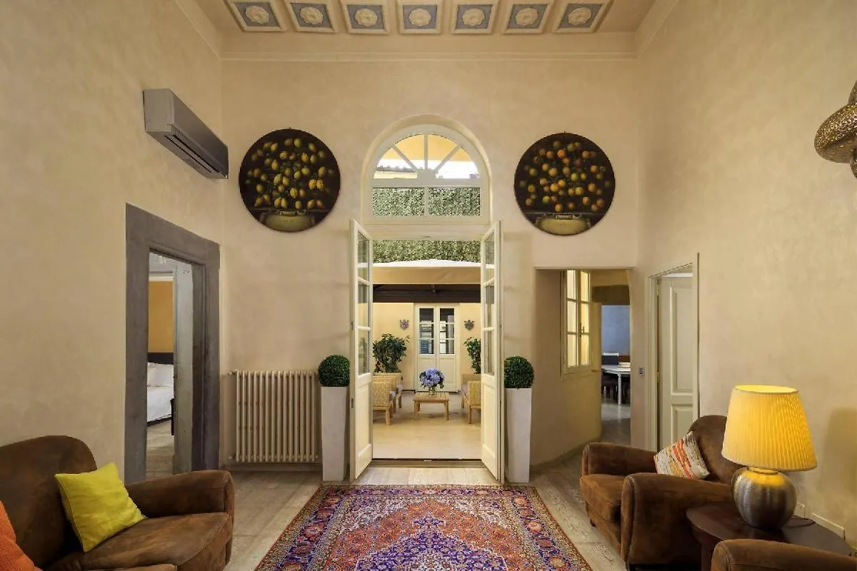 Holiday home Stylish 3 Bedroom Apartment Firenze
