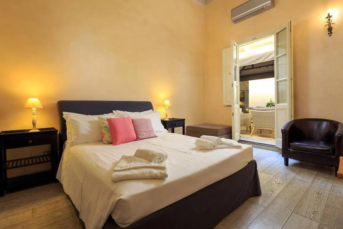 Stylish 3 Bedroom Apartment Firenze 0*, Florence Italy