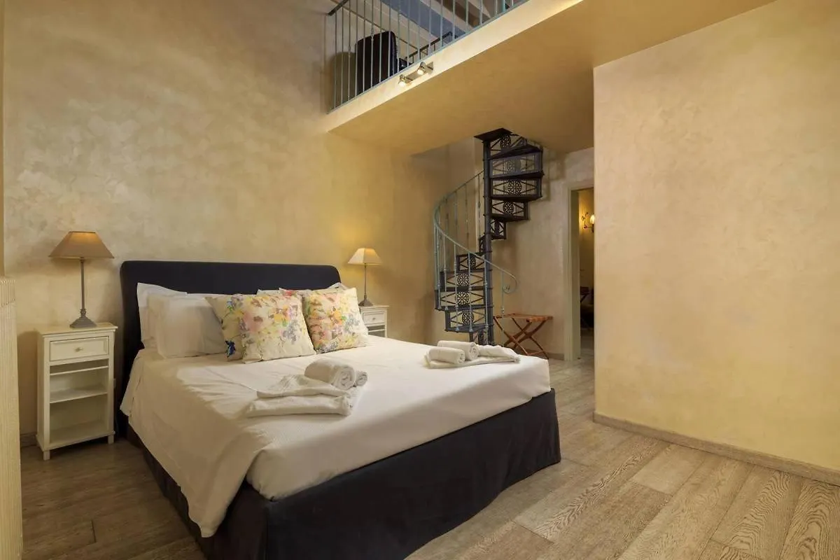Stylish 3 Bedroom Apartment Firenze Holiday home
